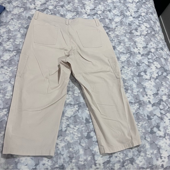 Lee Riders Capri Pants - 12 - Picture 3 of 9